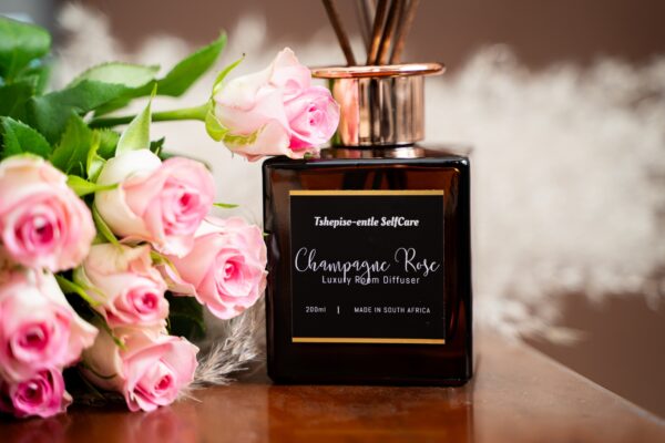 Luxury Room Diffuser – Champagne Rose 150 ML
